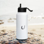 Stainless steel water bottle with a straw lid - Image 3